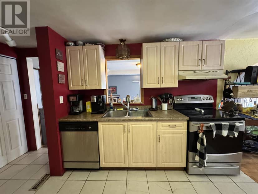 116 Devon RD — photo 12 of 32