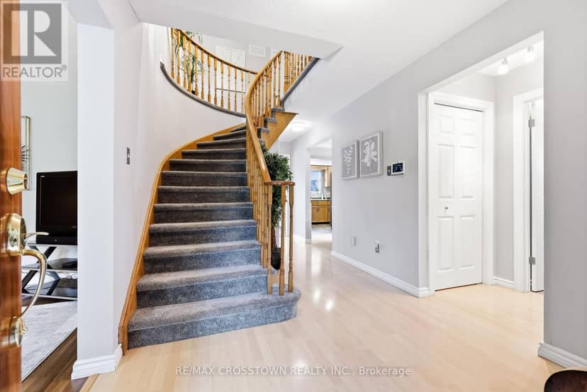 4 Martinet Street — photo 8 of 40