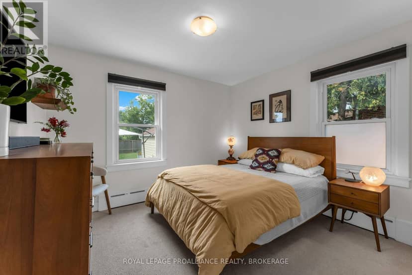 640 Brock Street — photo 15 of 38