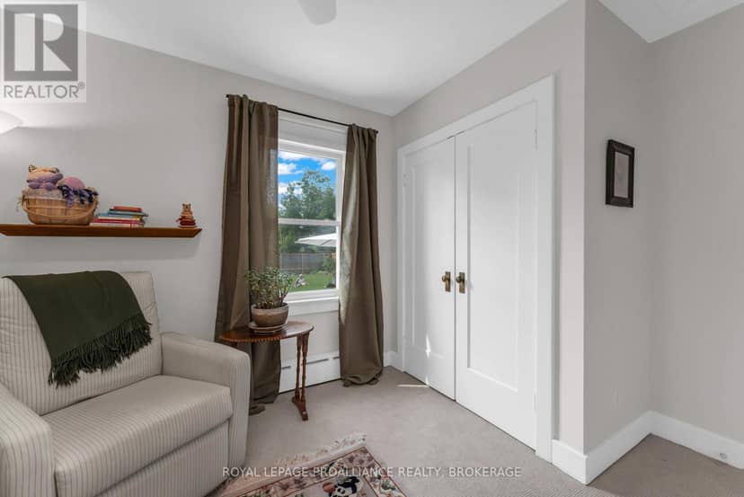 640 Brock Street — photo 18 of 38