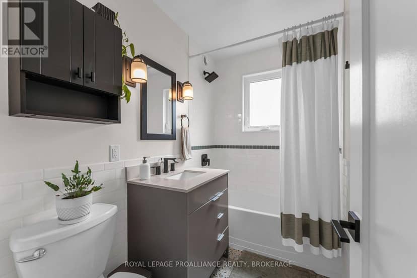 640 Brock Street — photo 19 of 38