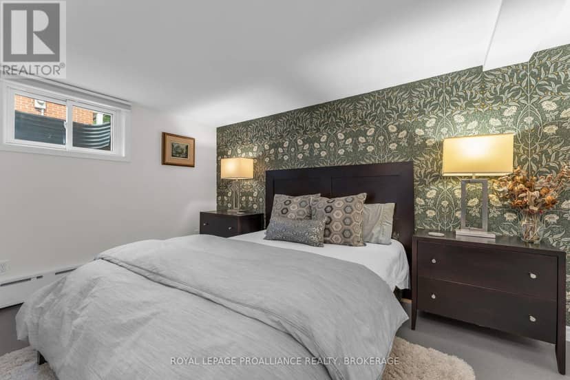 640 Brock Street — photo 21 of 38