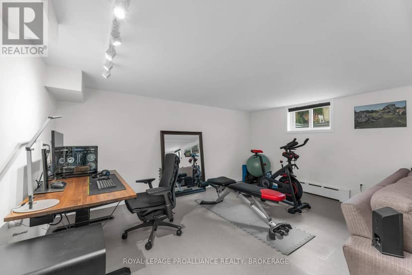 640 Brock Street — photo 24 of 38