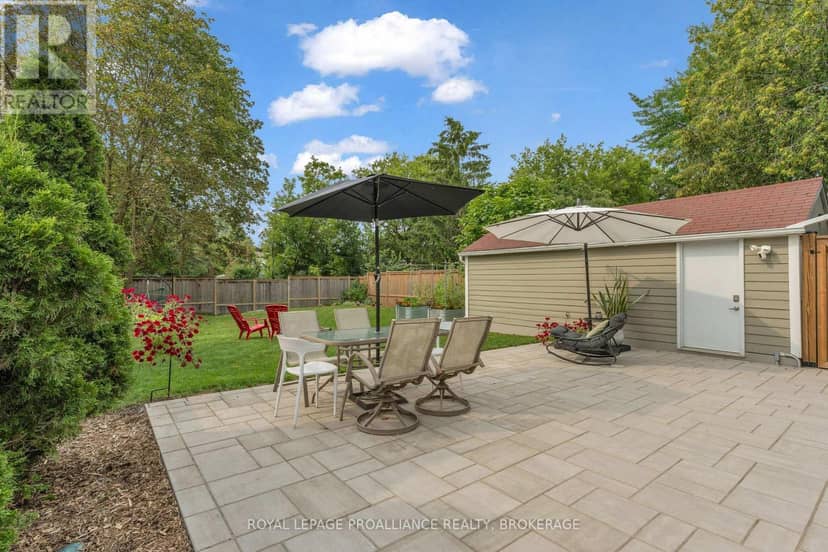 640 Brock Street — photo 31 of 38