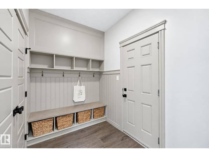 818 Cavanagh HE SW — photo 14 of 37