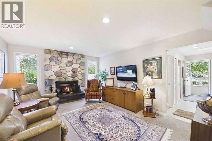 10716 Mapleshire Crescent SE — photo 13 of 40
