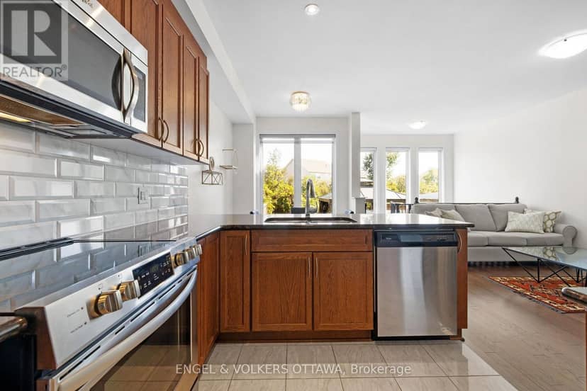 280 Wood Acres Grove — photo 18 of 37