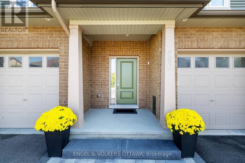 280 Wood Acres Grove, Ottawa, photo 4