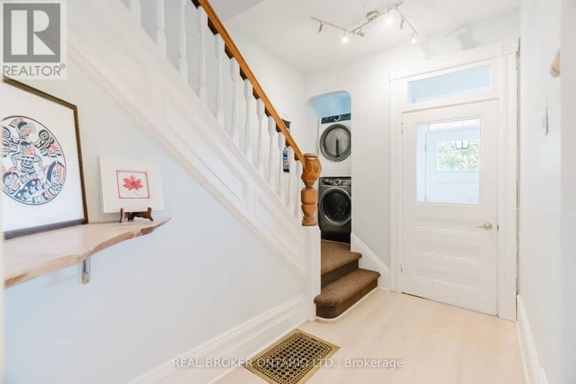 33 Argyle Avenue, Ottawa, photo 2