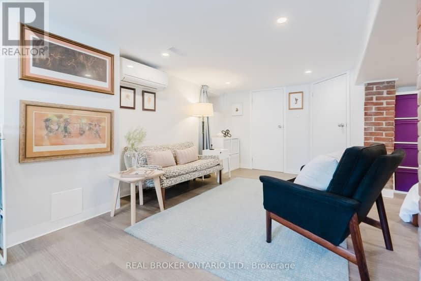 33 Argyle Avenue — photo 40 of 40