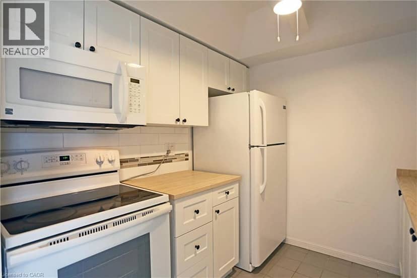 107 BAGOT Street Unit# 411, Guelph, photo 4