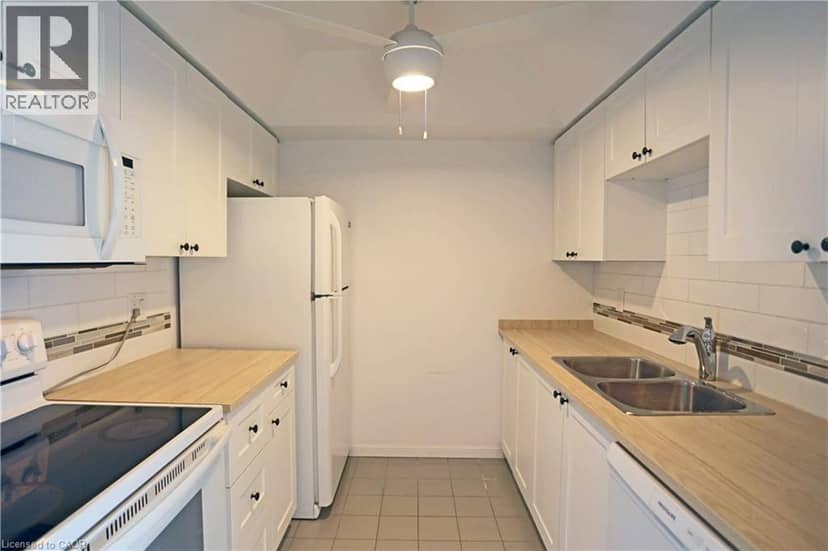 107 BAGOT Street Unit# 411, Guelph, photo 3