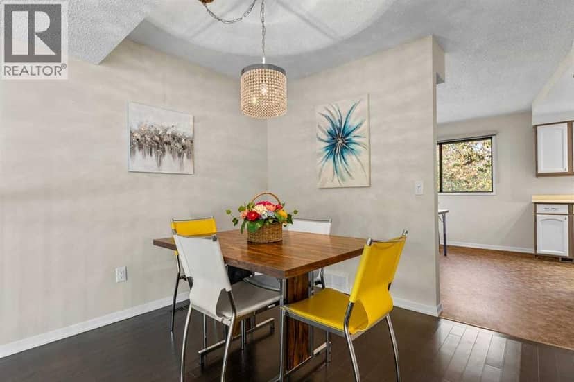 4 Glamis Gardens SW, Calgary, photo 7