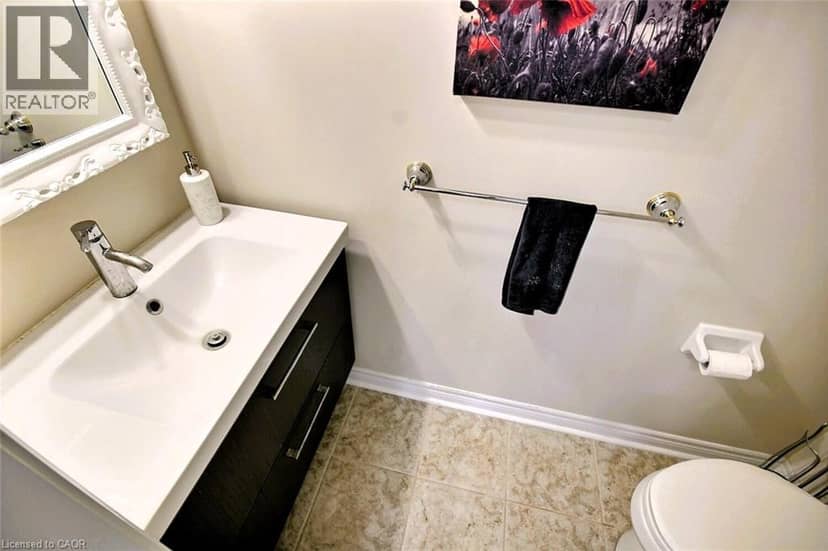755 WILLOW Road Unit# 1, Guelph, photo 7