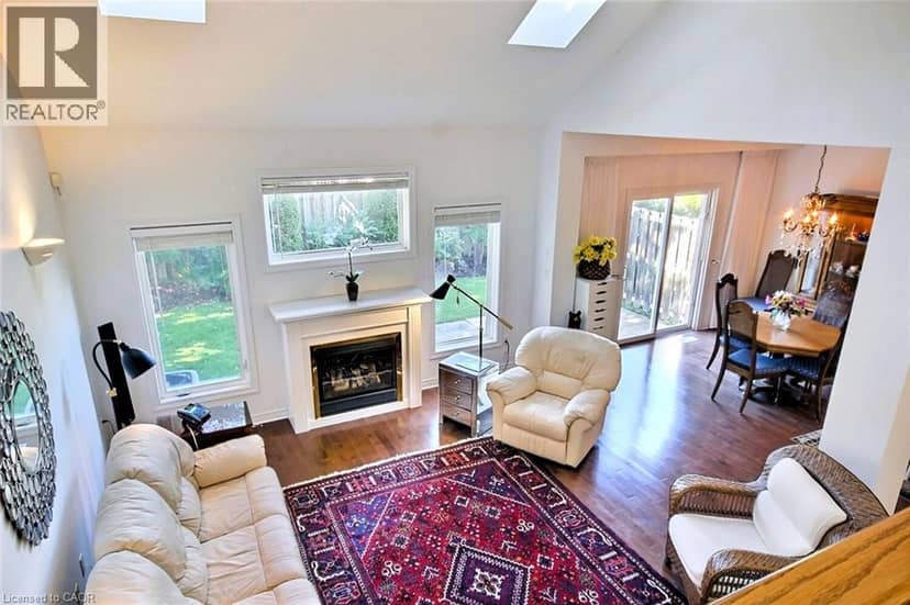 755 WILLOW Road Unit# 1, Guelph, photo 3