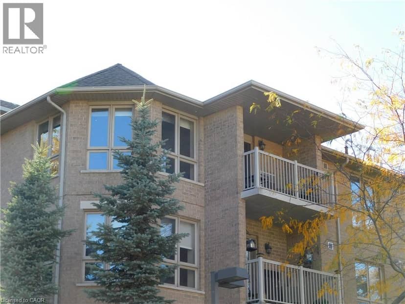 56 KERMAN Avenue Unit# 311, Grimsby