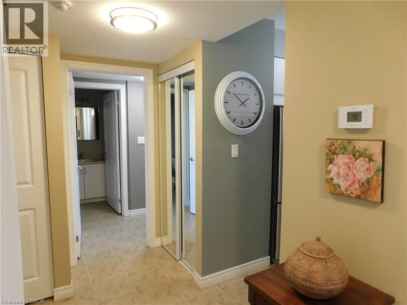 56 KERMAN Avenue Unit# 311, Grimsby, photo 5