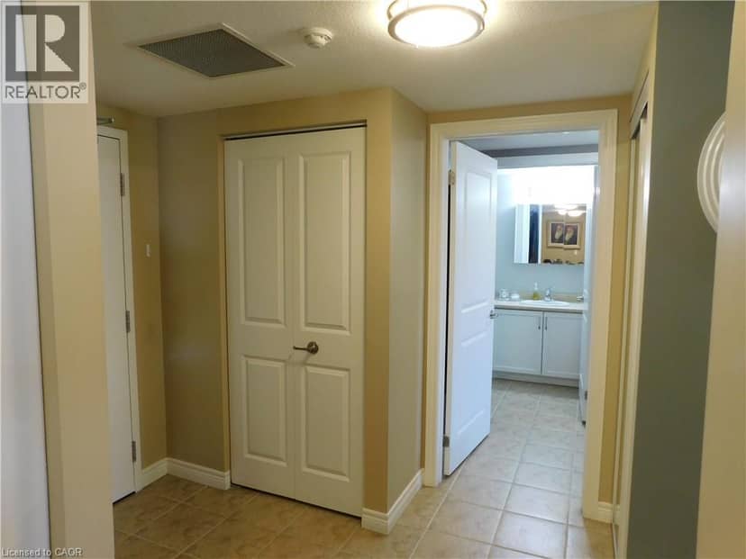 56 KERMAN Avenue Unit# 311, Grimsby, photo 6