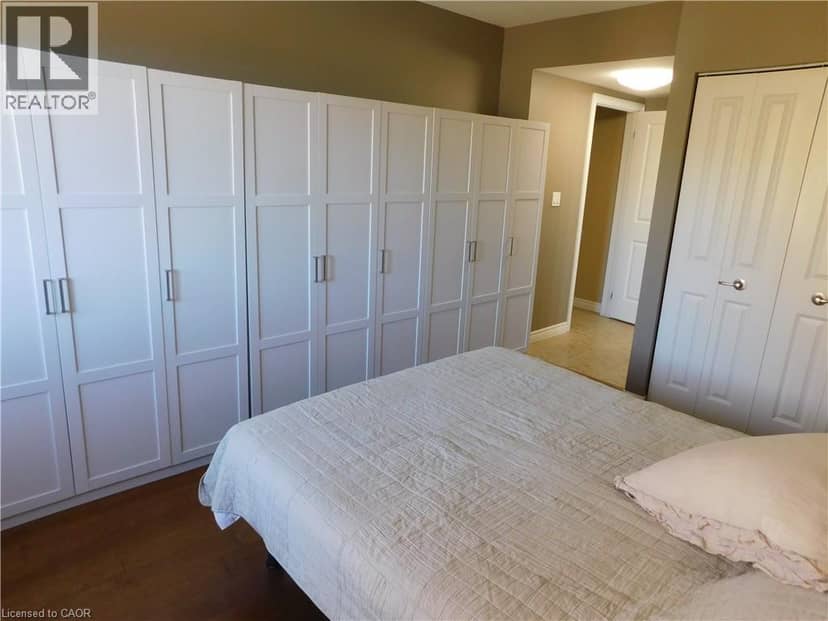 56 KERMAN Avenue Unit# 311 — photo 20 of 35