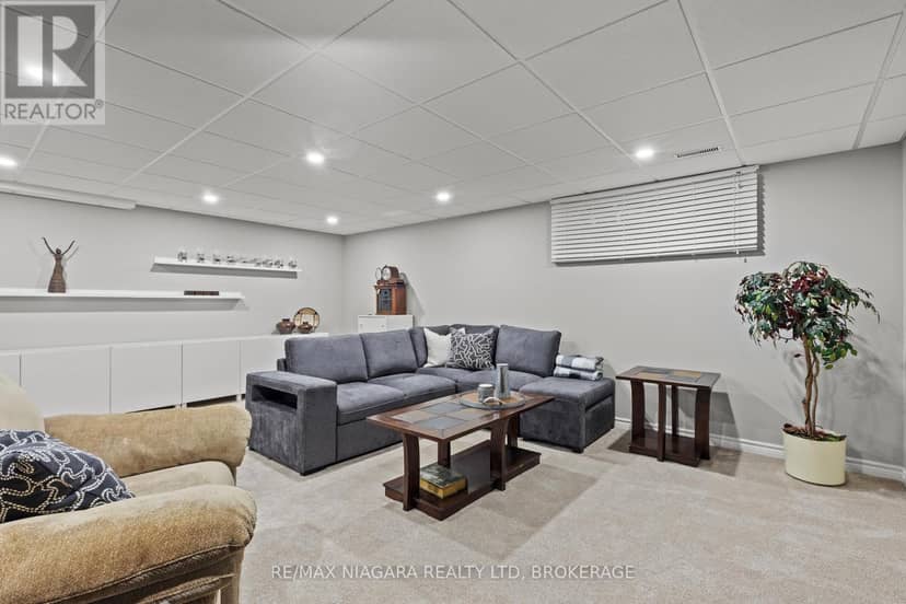 3 - 88 Lakeport Road — photo 33 of 40