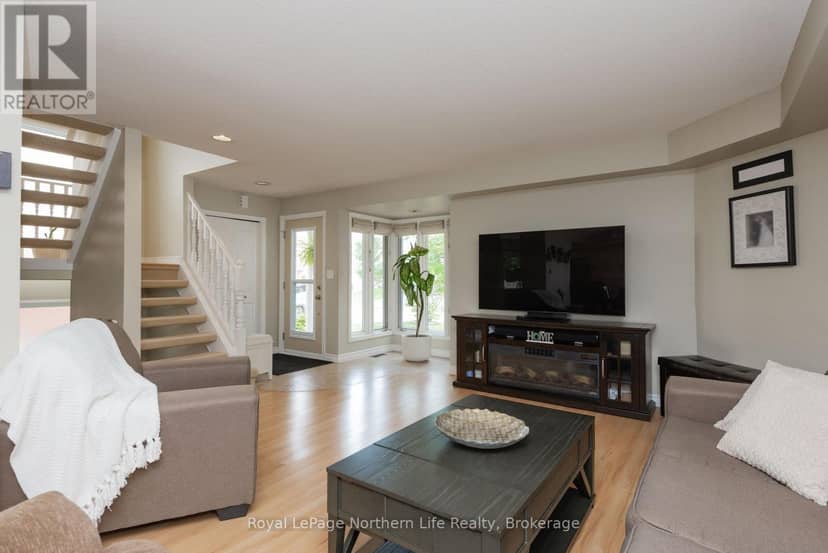637 Tackaberry Drive — photo 13 of 40