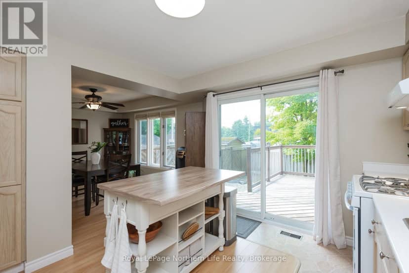 637 Tackaberry Drive — photo 17 of 40