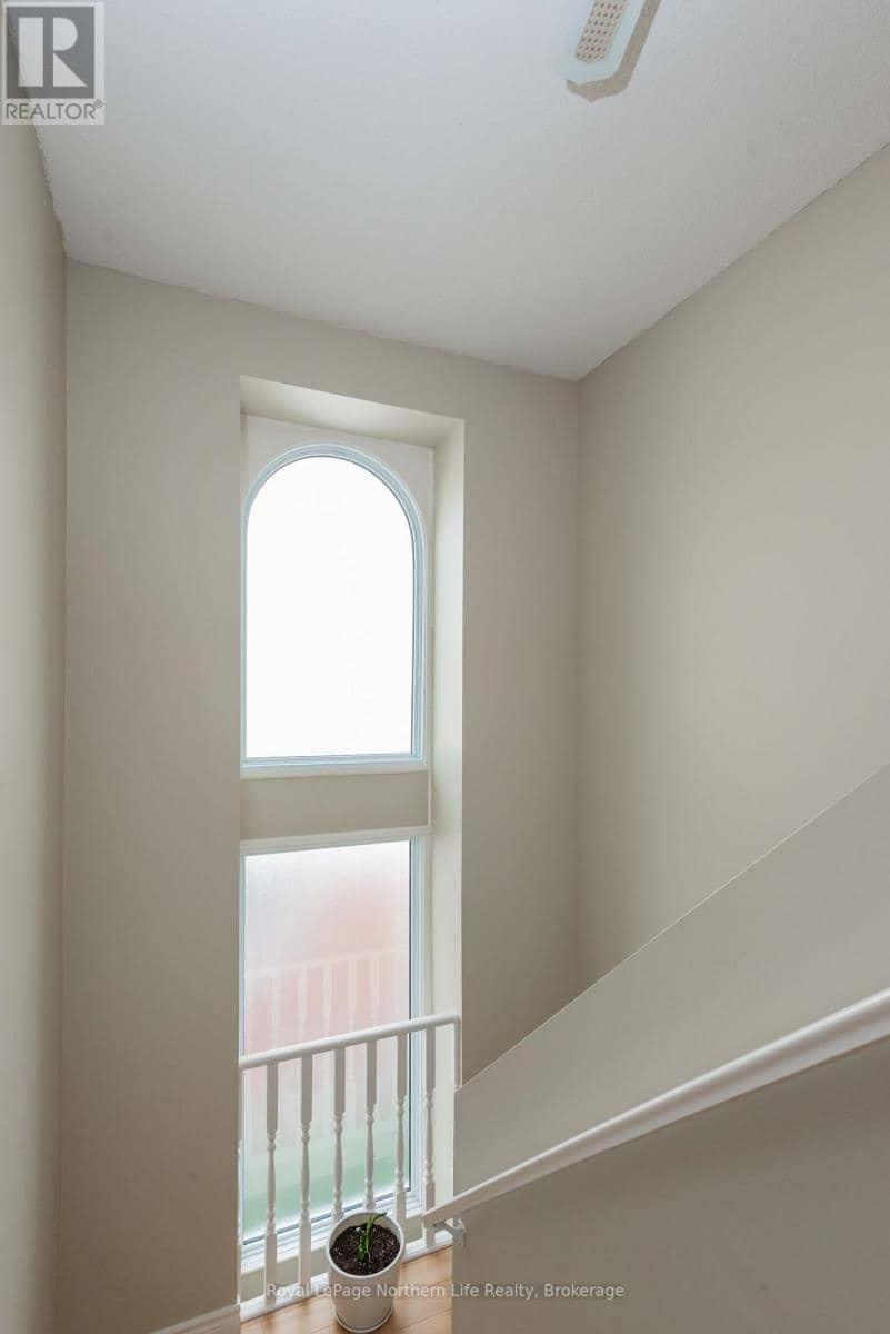 637 Tackaberry Drive — photo 20 of 40