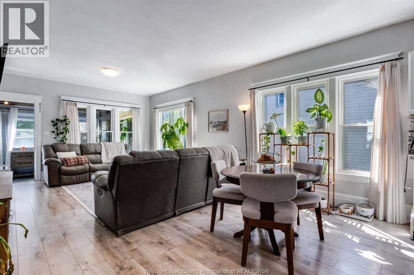 47 Wigle STREET — photo 9 of 40