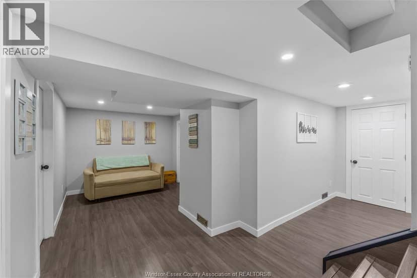 2505 Virginia Park AVENUE — photo 18 of 40