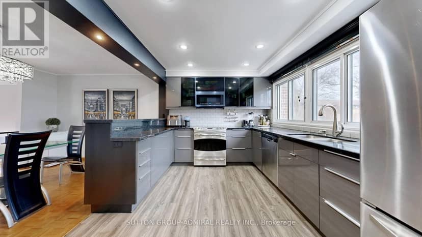 4 Dove Hawk Way, Toronto