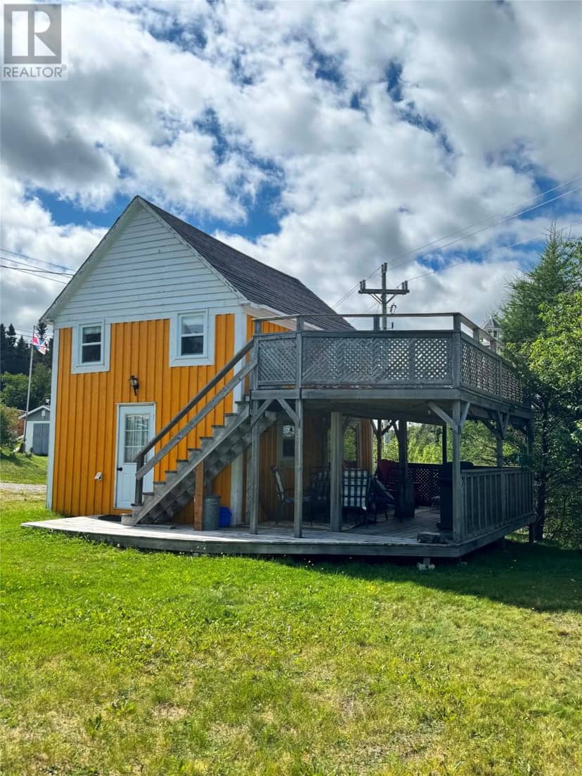 3 Eric's Road — photo 1 of 40