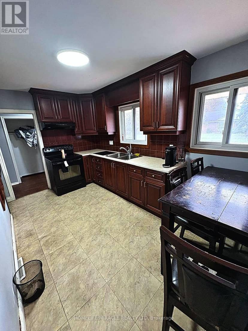 76 Switzer Drive, Oshawa