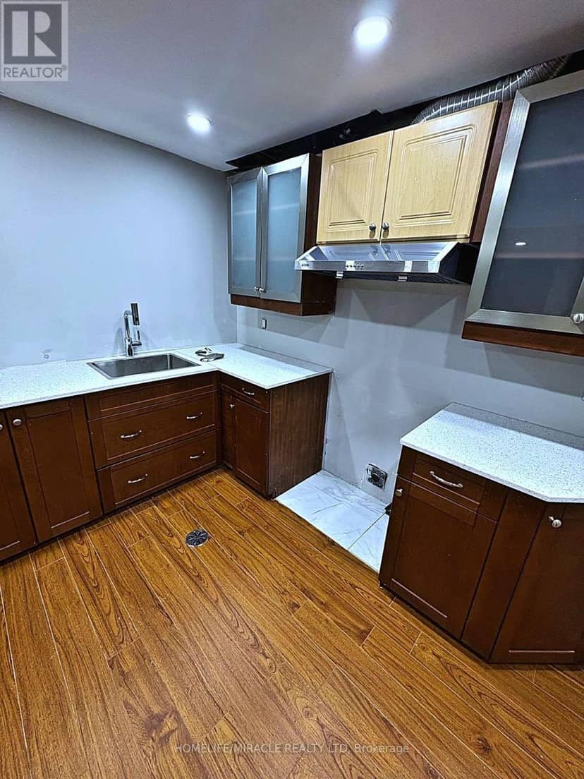 76 Switzer Drive, Oshawa, photo 3