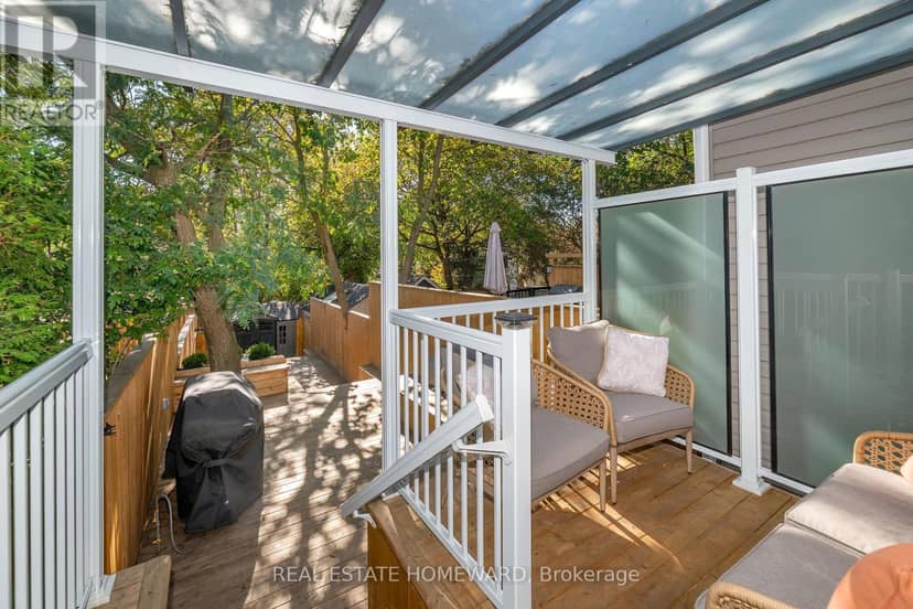 115 Wildwood Crescent — photo 16 of 19