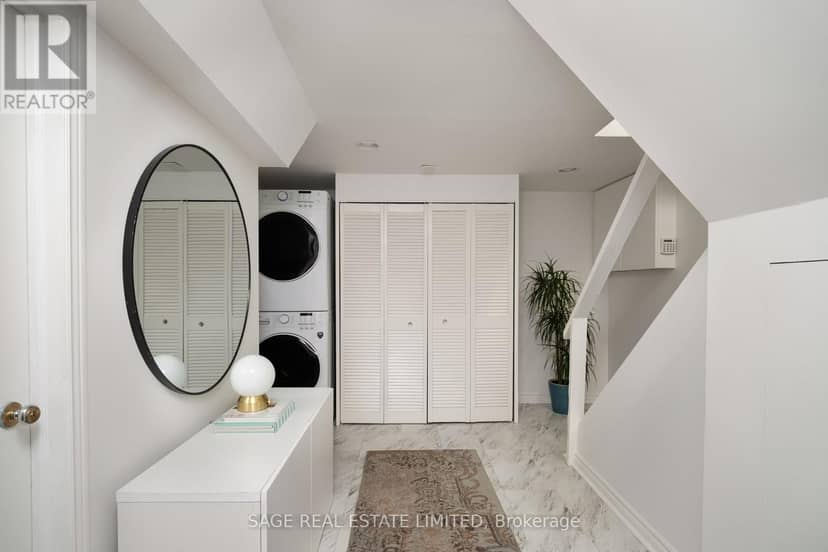 35 Chapman Avenue — photo 32 of 40