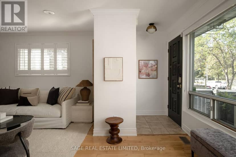 35 Chapman Avenue, Toronto, photo 4