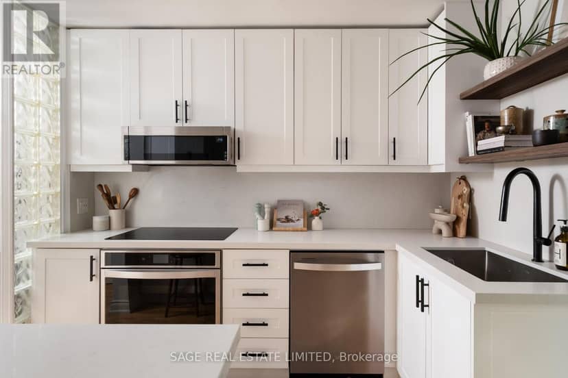 35 Chapman Avenue, Toronto, photo 5