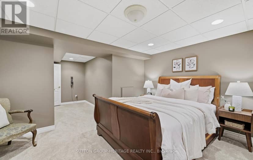 35 Kimberly Drive — photo 19 of 37