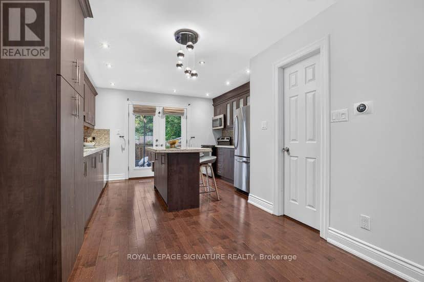 281B Glebemount Avenue — photo 10 of 40