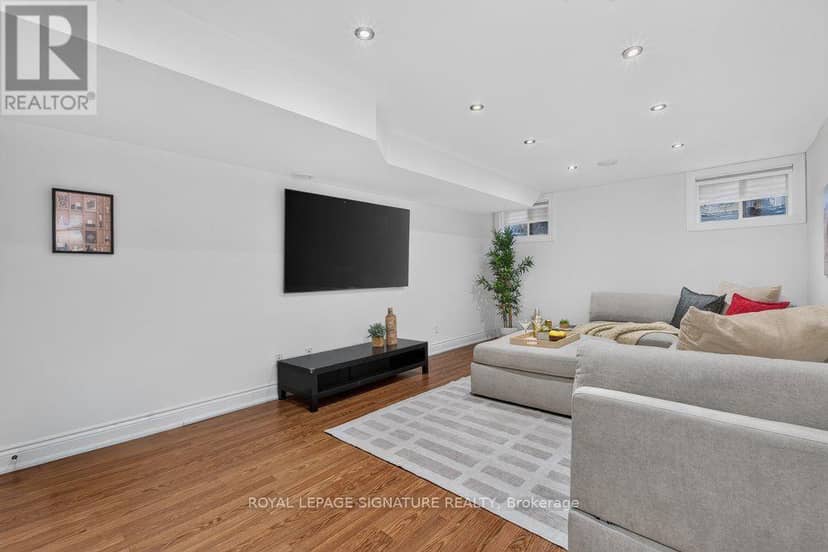 281B Glebemount Avenue — photo 32 of 40