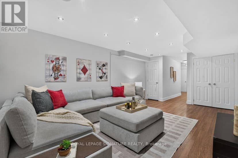 281B Glebemount Avenue — photo 33 of 40