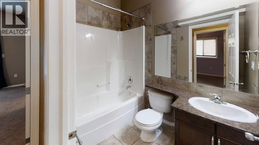 7613 114 Street — photo 13 of 25
