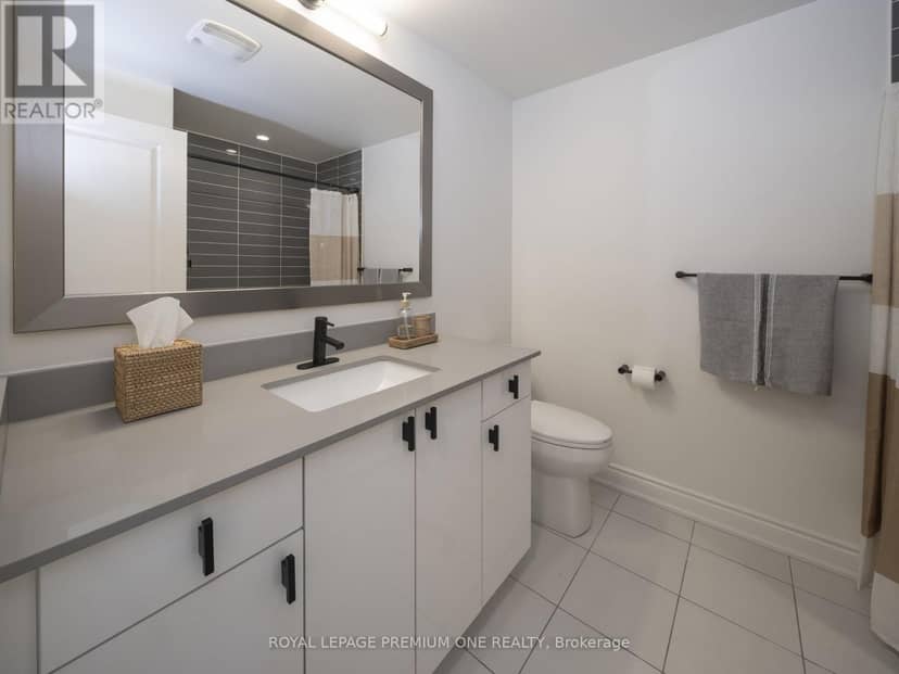 4 - 1145 Ossington Avenue N — photo 13 of 24