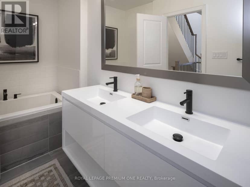 4 - 1145 Ossington Avenue N — photo 19 of 24