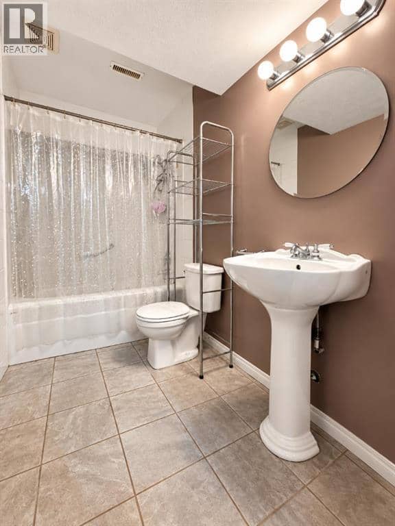 9042 103 Avenue — photo 33 of 39