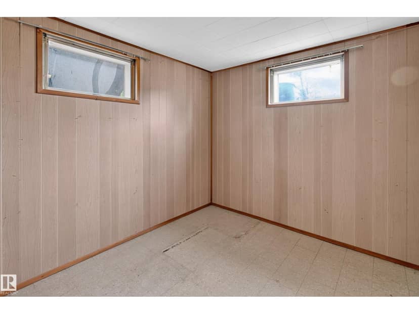 6321 104 AV NW — photo 30 of 40