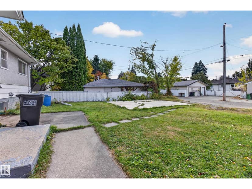 6321 104 AV NW — photo 34 of 40