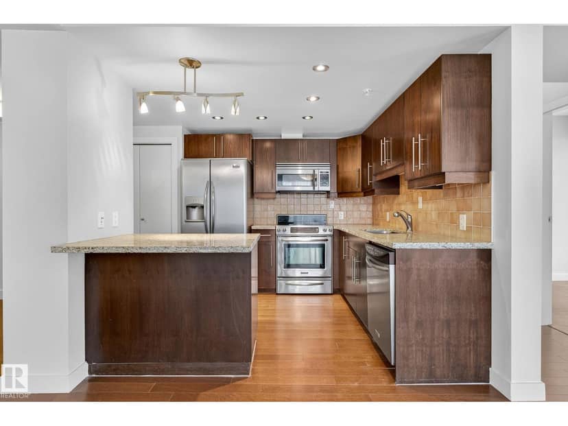 #203 10046 117 ST NW — photo 14 of 40
