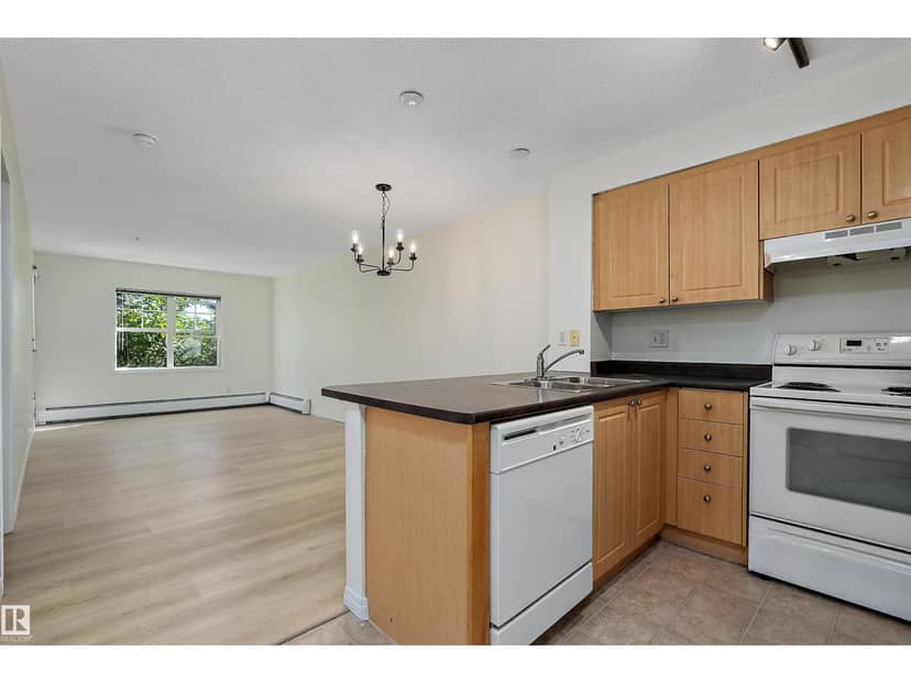 #104 630 McAllister Lo SW — photo 17 of 26