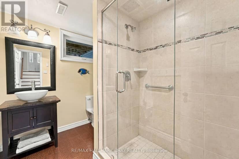 57 Belmont Crescent — photo 22 of 35